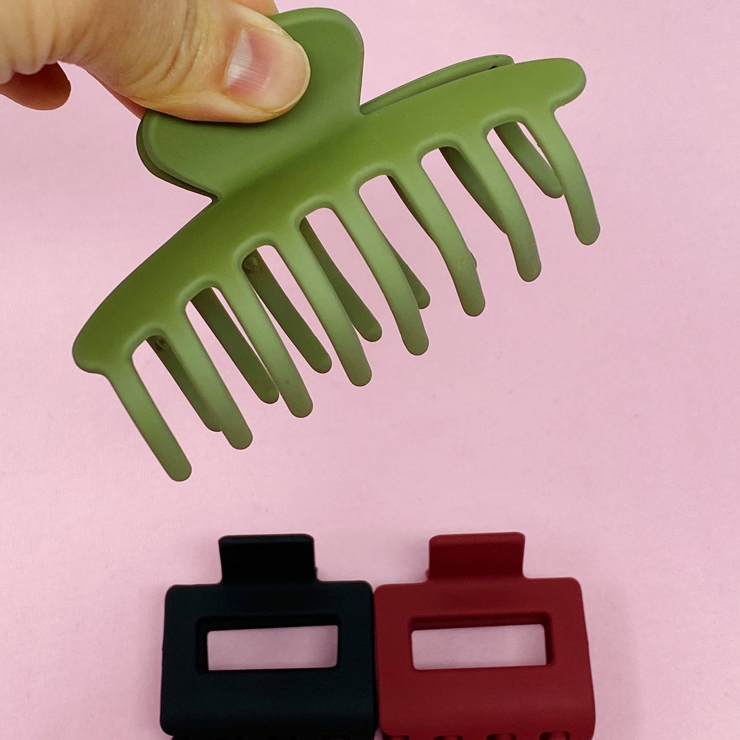 Matte Muted Hair Claw