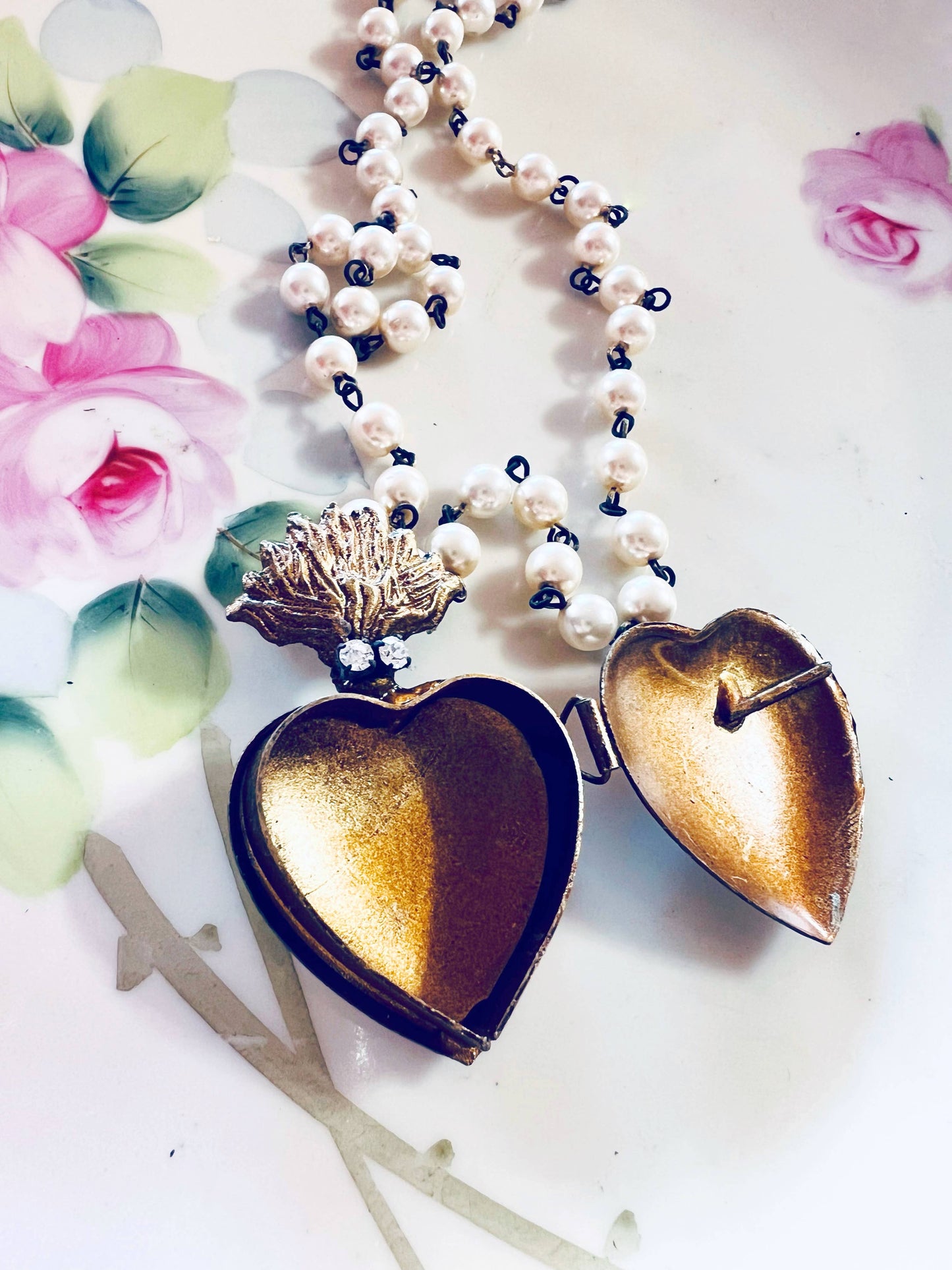 Sacred Heart Locket Pearl Beaded Chain Necklace