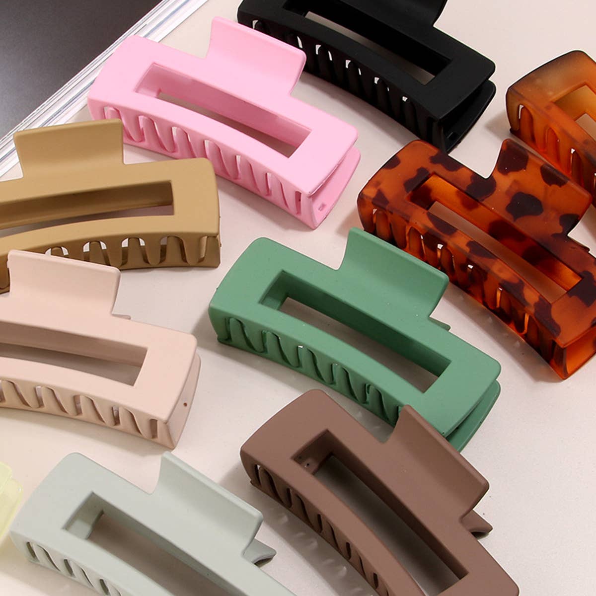 4.13IN SIMPLE RECTANGULAR LARGE HAIR CLAW CLIp