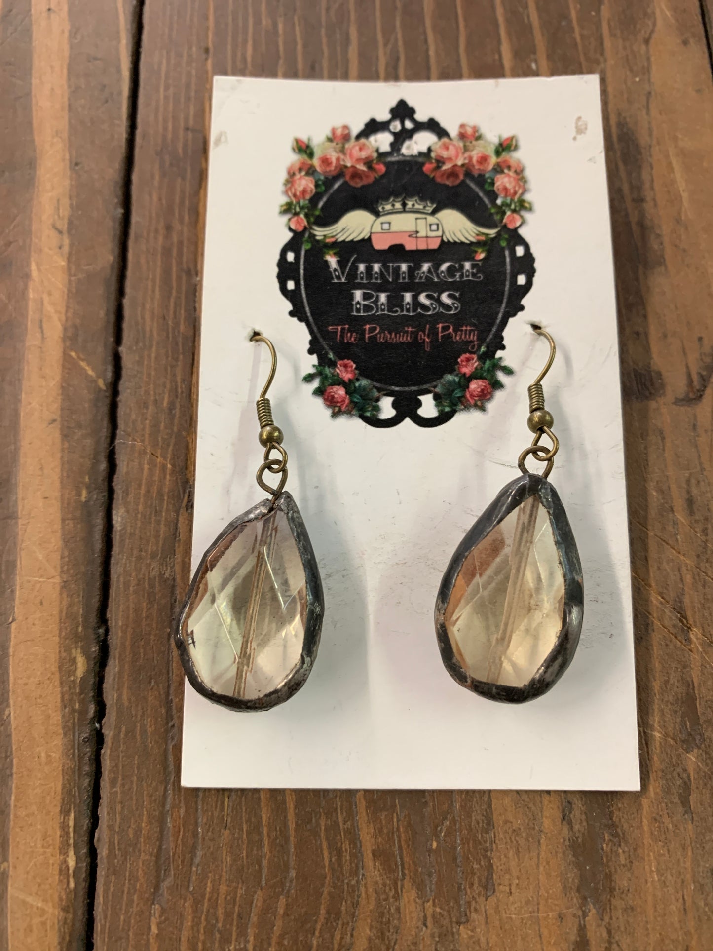 Teardrop stone earrings
