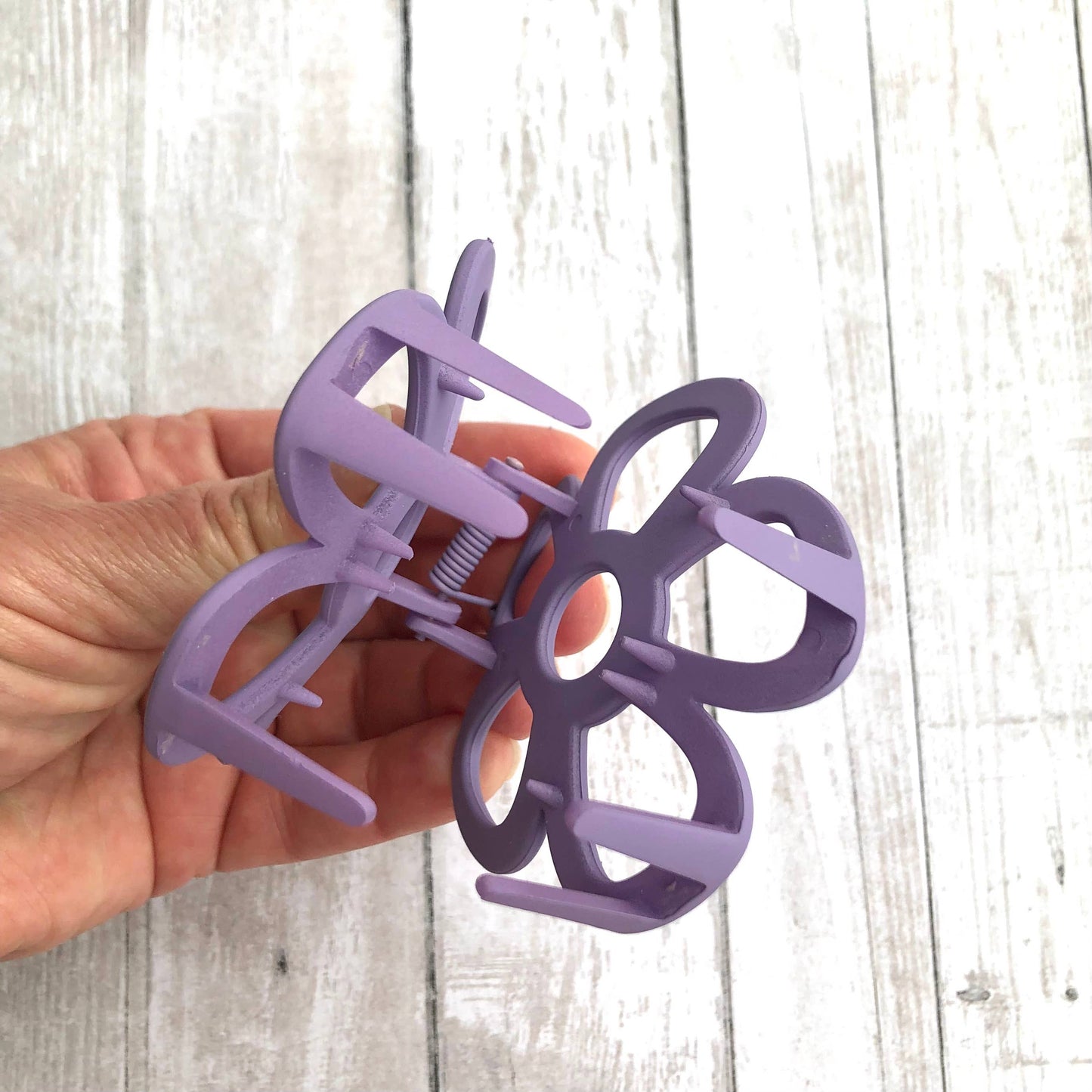 Summer Flower 3" Matte Hair Claw Lilac