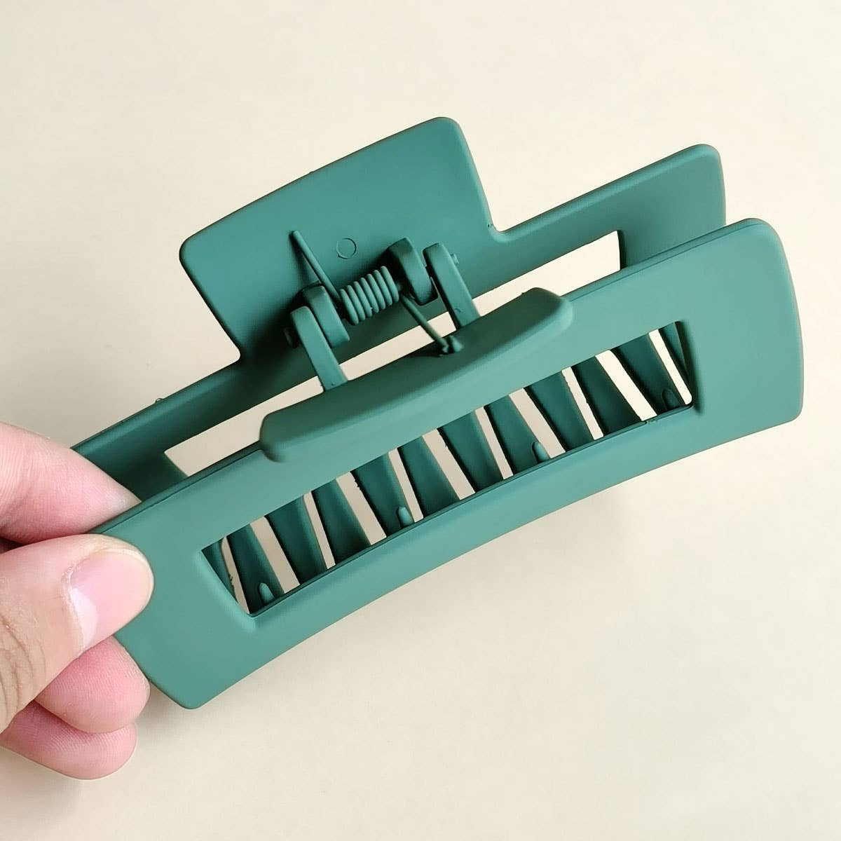 4.13IN SIMPLE RECTANGULAR LARGE HAIR CLAW CLIp