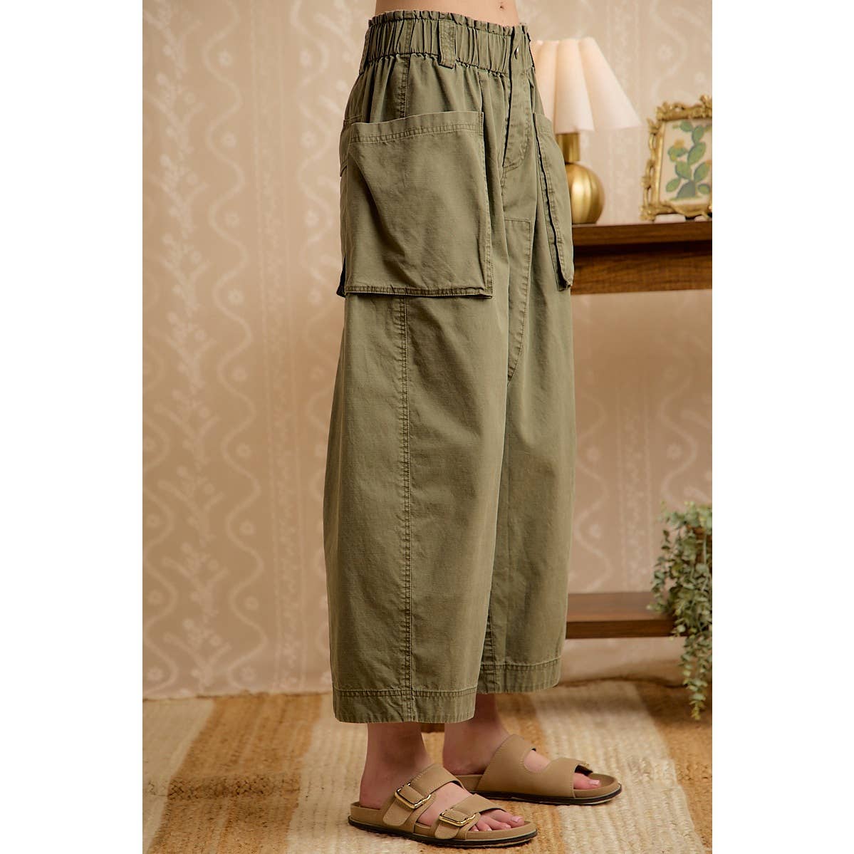 WASHED COTTON OVERSIZED POCKETS WIDE CARGO PANTS