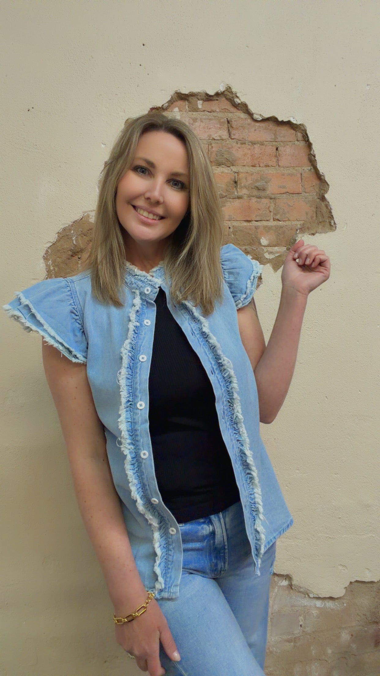 Western Button Ruffles Flutter Frayed Denim Top
