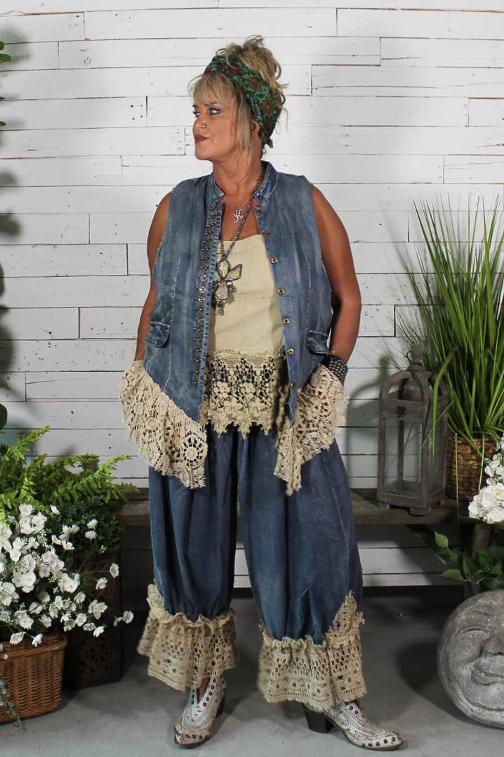 Heirloom Heart Tank - Tea Stain