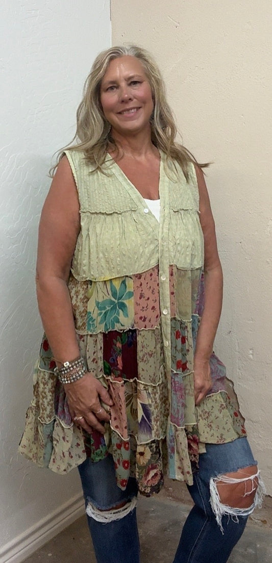 V-Neck Patchwork Tiered Sleeveless Jhabla Moss Color Top