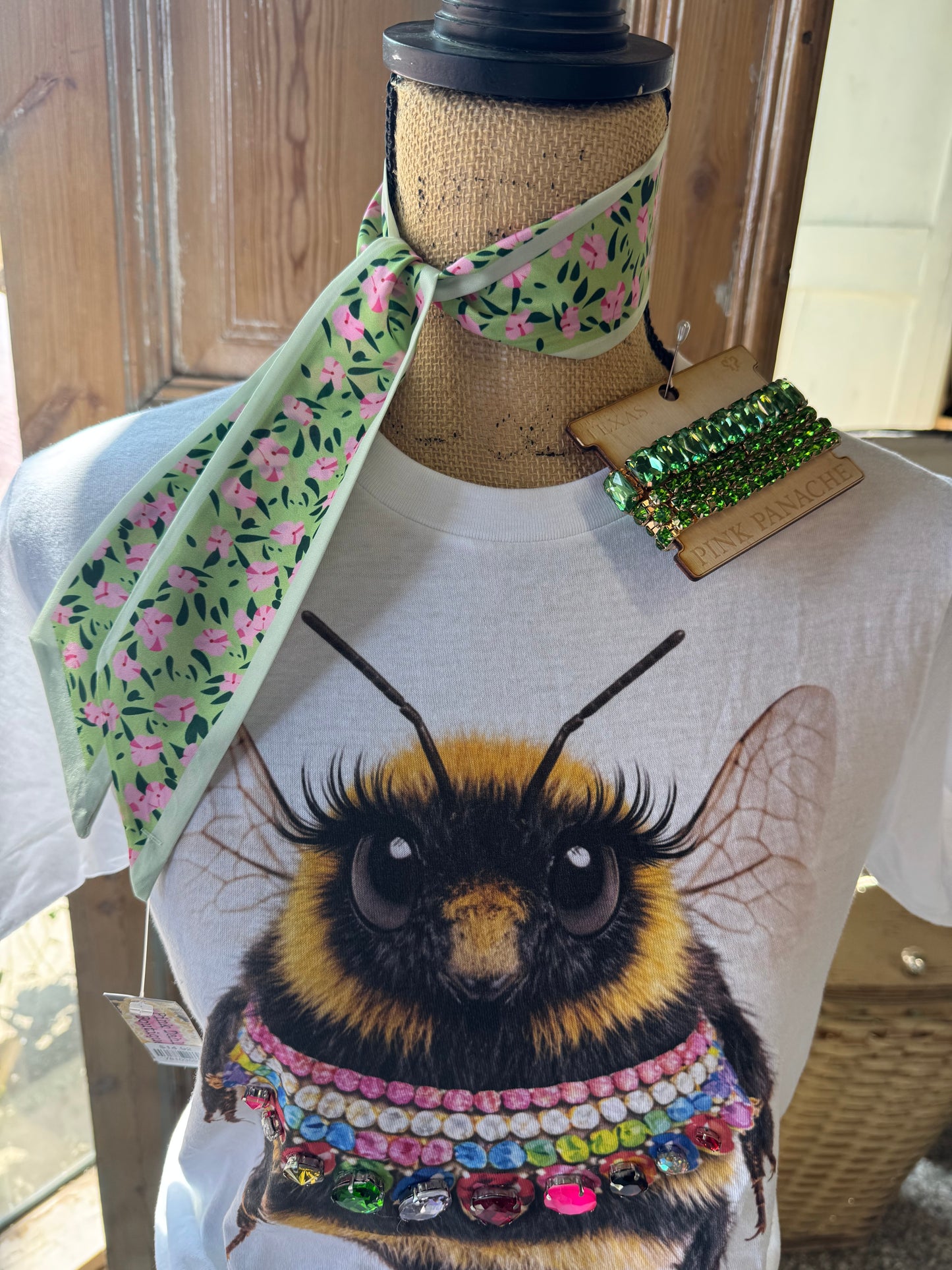 Jeweled Collar Bee on White Or Natural Crew