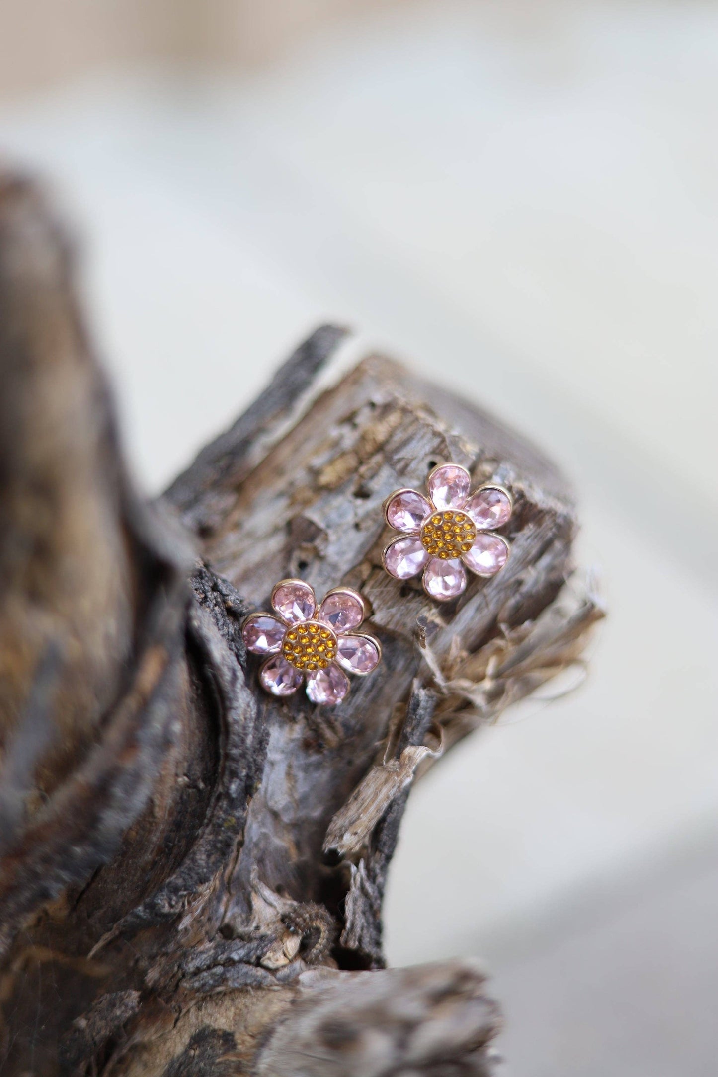 CRYSTAL FLOWER STUD Earring