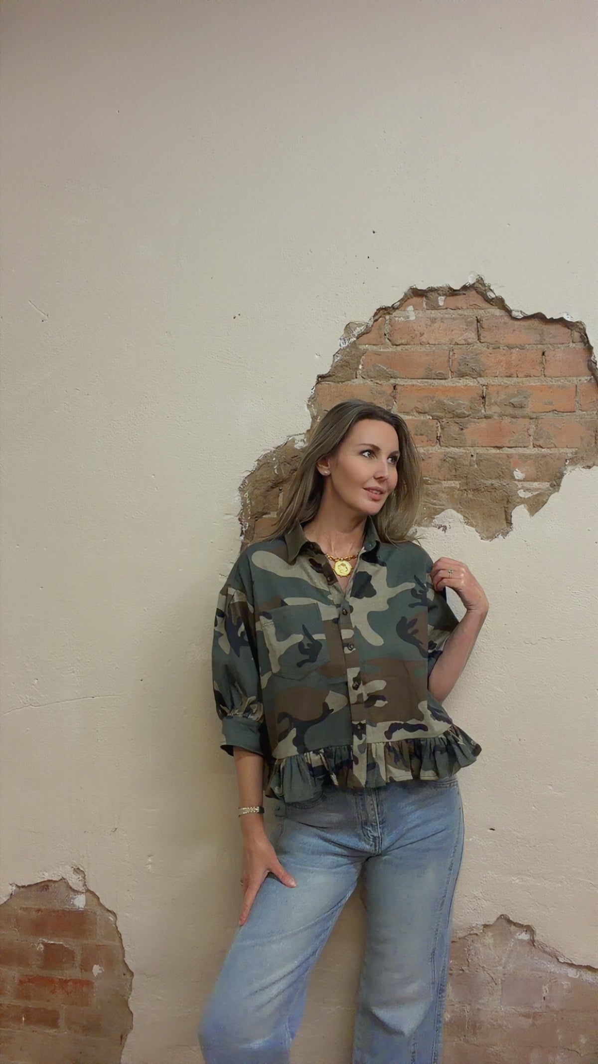 CAMO PRINTED RUFFLED HEM BUTTON DOWN BLOUSE