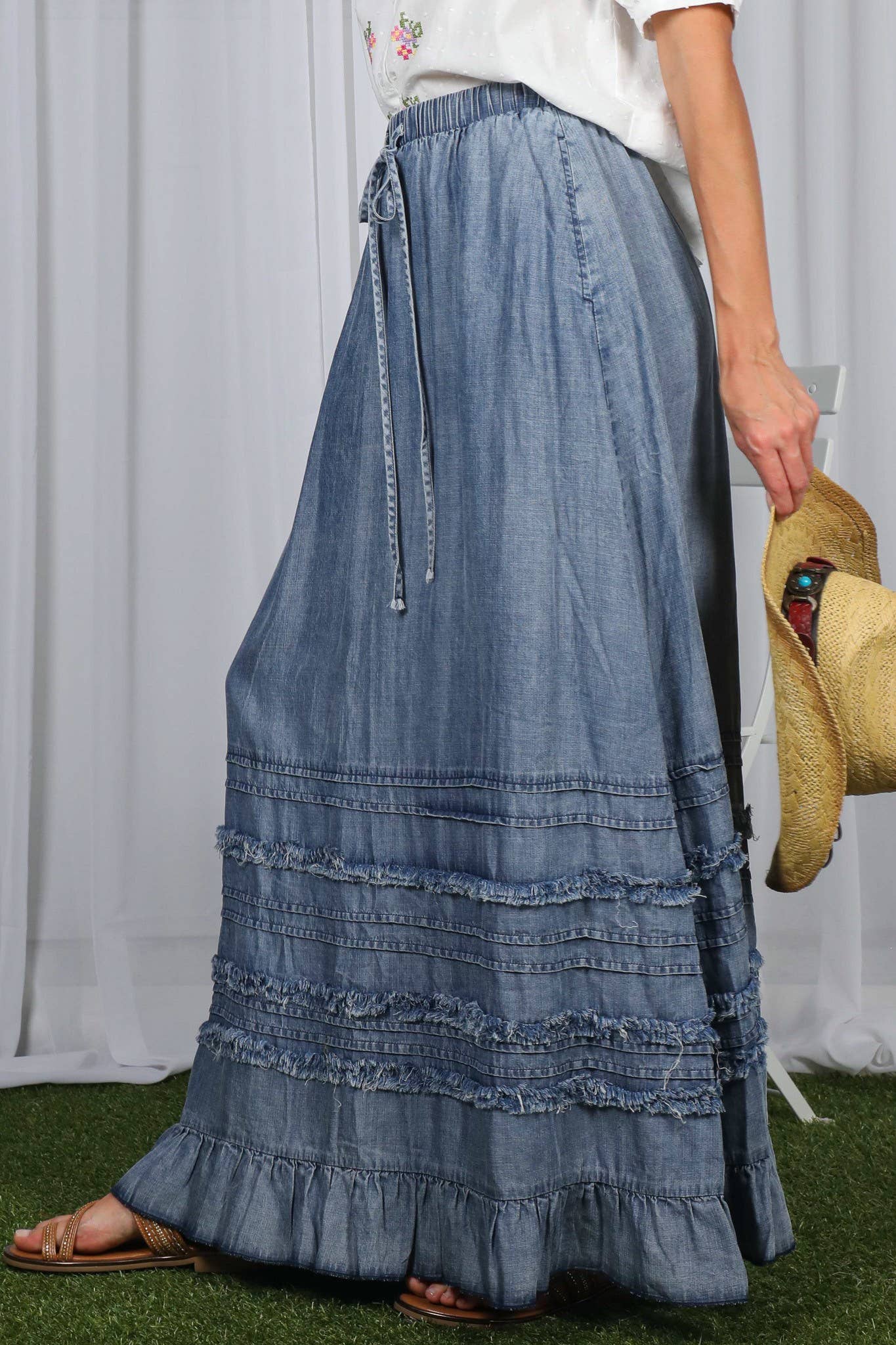 Ruffle Frayed Hem Chambray Casual Western Maxi Skirt VS83151