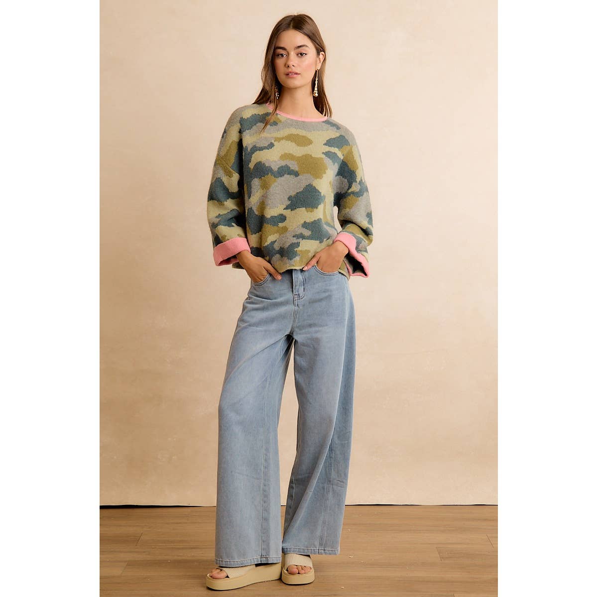 SOFT CAMO CONTRAST NECK AND ROLL UP SWEATER