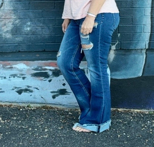 HIGH RISE DISTRESSED FLARE JEANS T5421