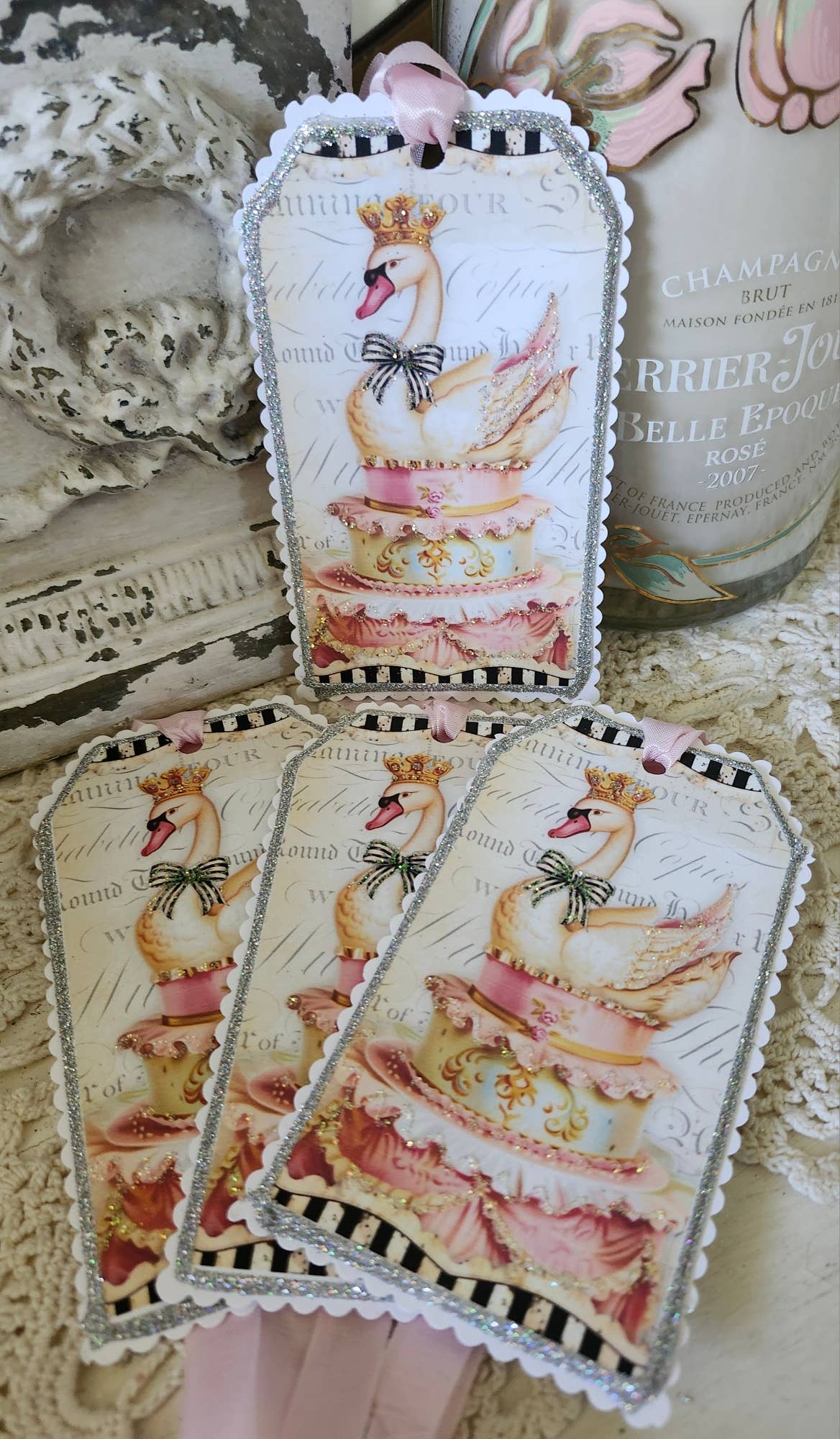 Gift Tag Swan n Cake