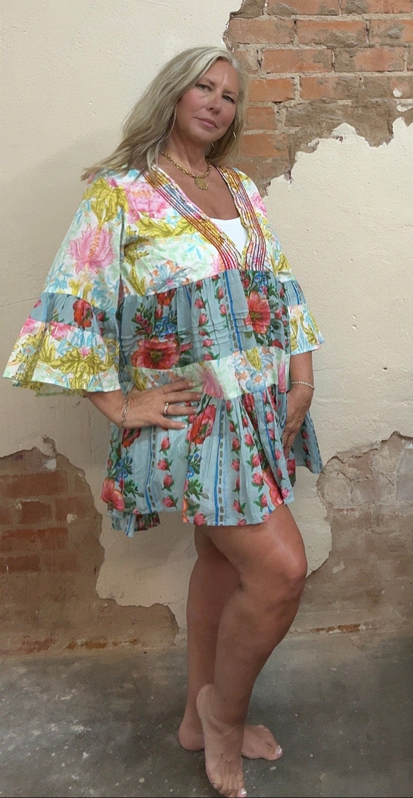 3/4 Sleeveless V-neck Seashell Shape Printed Woven Dress