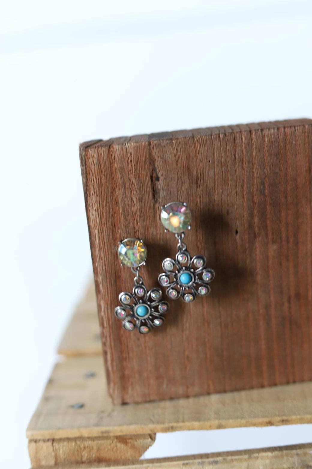 WESTERN STONE DROP EARRING