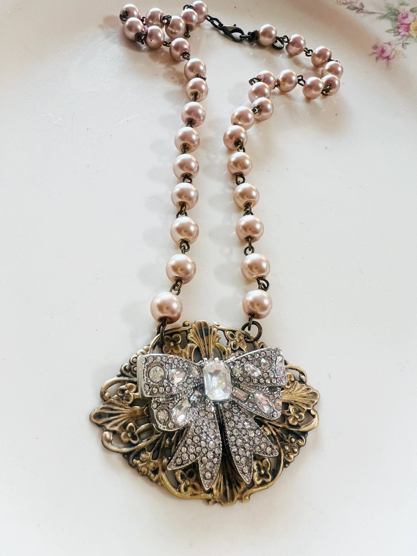 Bow Tie Princess Filigree Pearl Beaded Chain Necklace