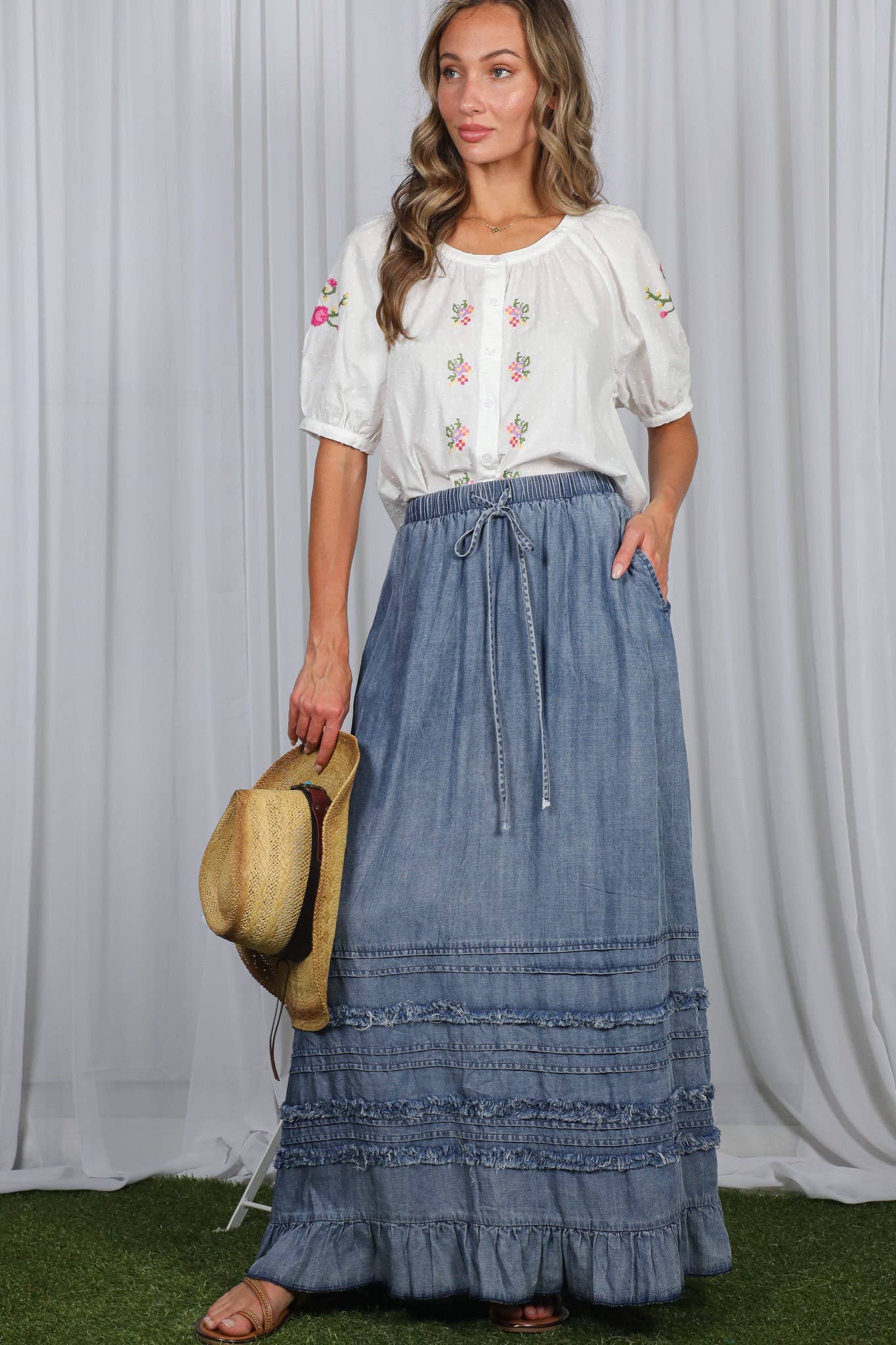 Ruffle Frayed Hem Chambray Casual Western Maxi Skirt VS83151