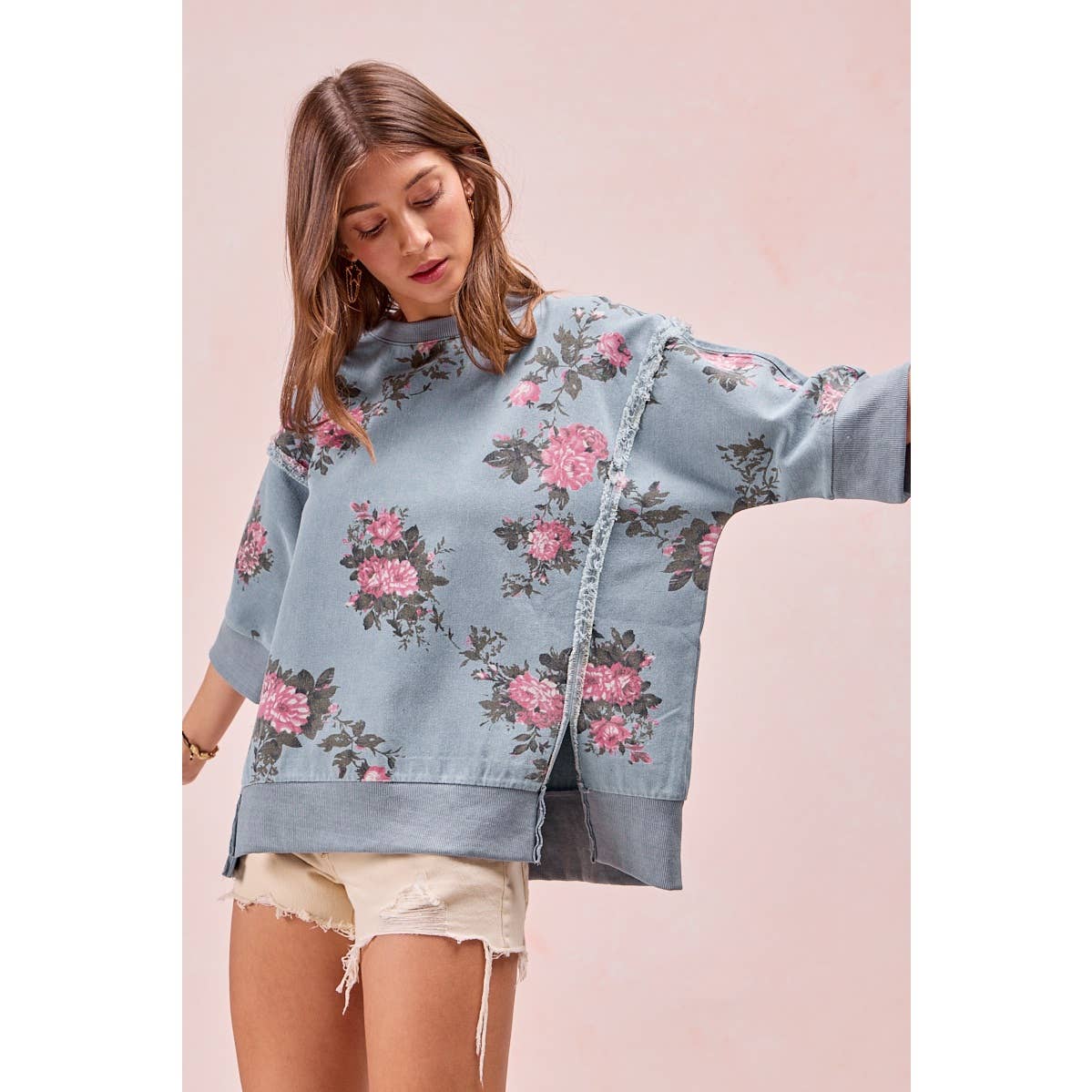 FLOWER PRINTED DENIM OPENSEAM DETAIL TOP