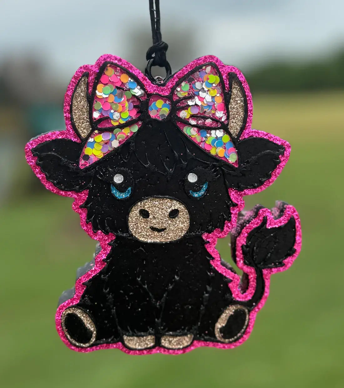 Sitting Highland with Bow Car Freshie/Car Scent/Western Cow