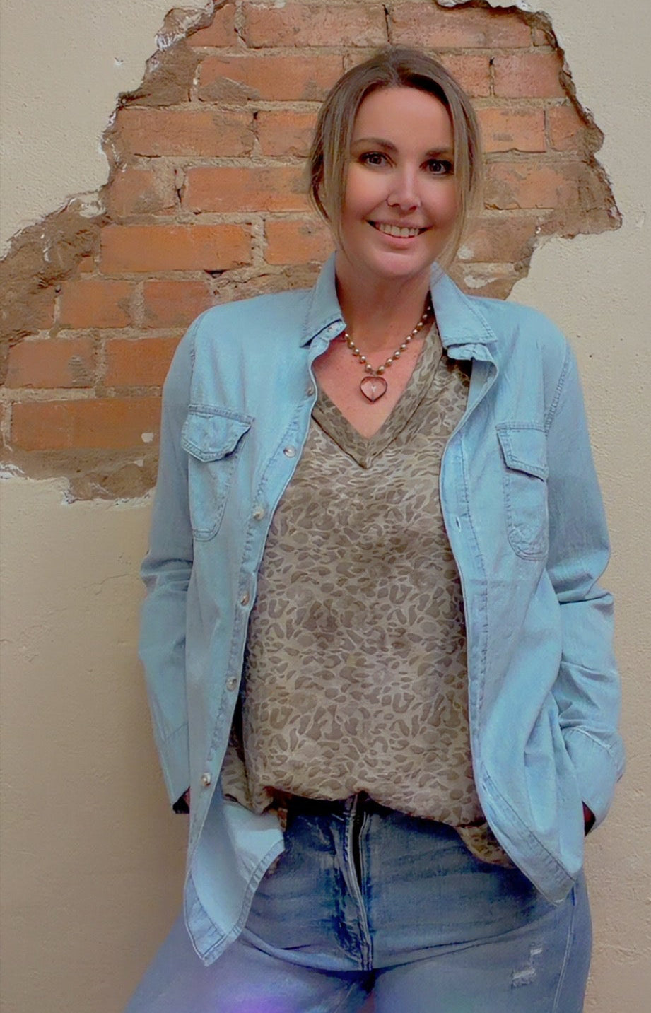 Casual Lapel Collar Button Down Denim Shirt DP25E568