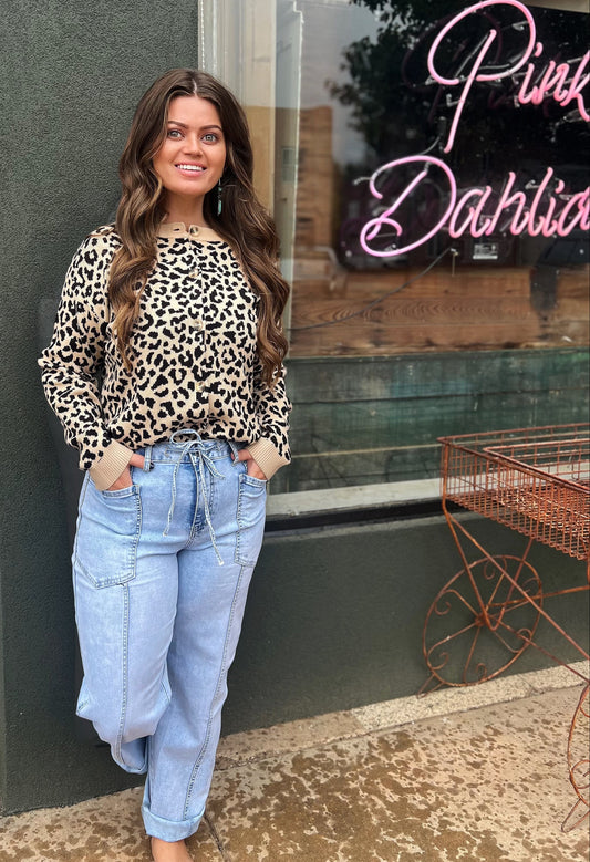 Exposed Stitch Detail Drawstring Barrel Jeans