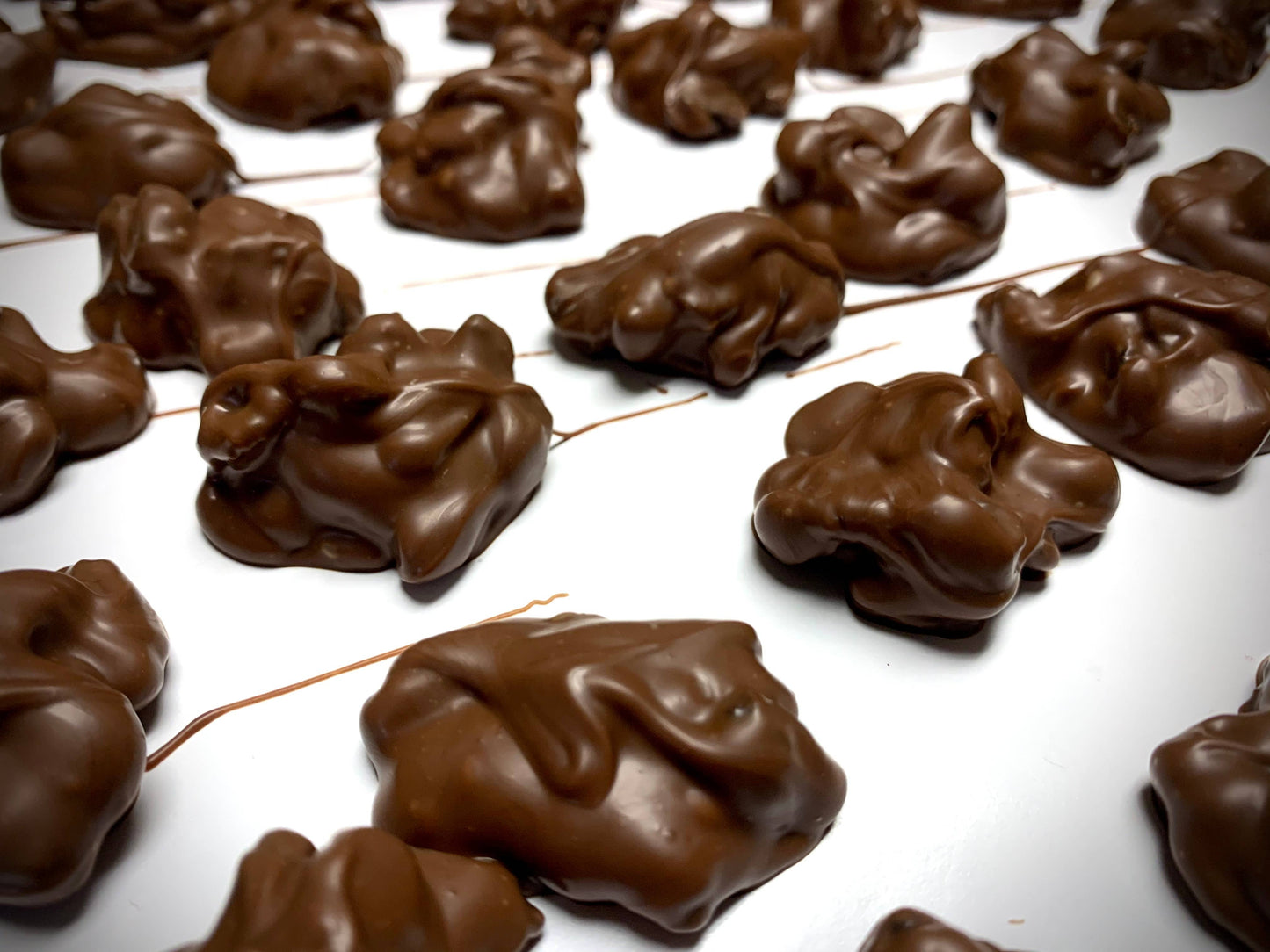 6 PK Hand Dipped Peanut Clusters - Snackpack Tray