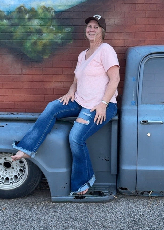 HIGH RISE DISTRESSED FLARE JEANS T5421