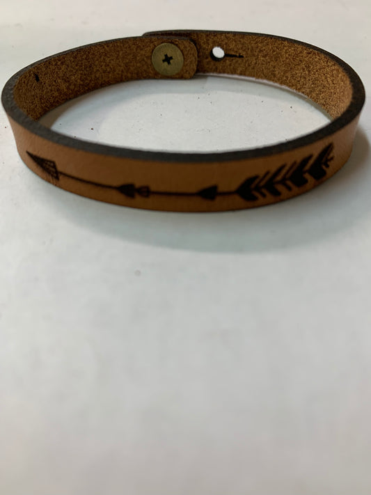 Arrow thin leather bracelet
