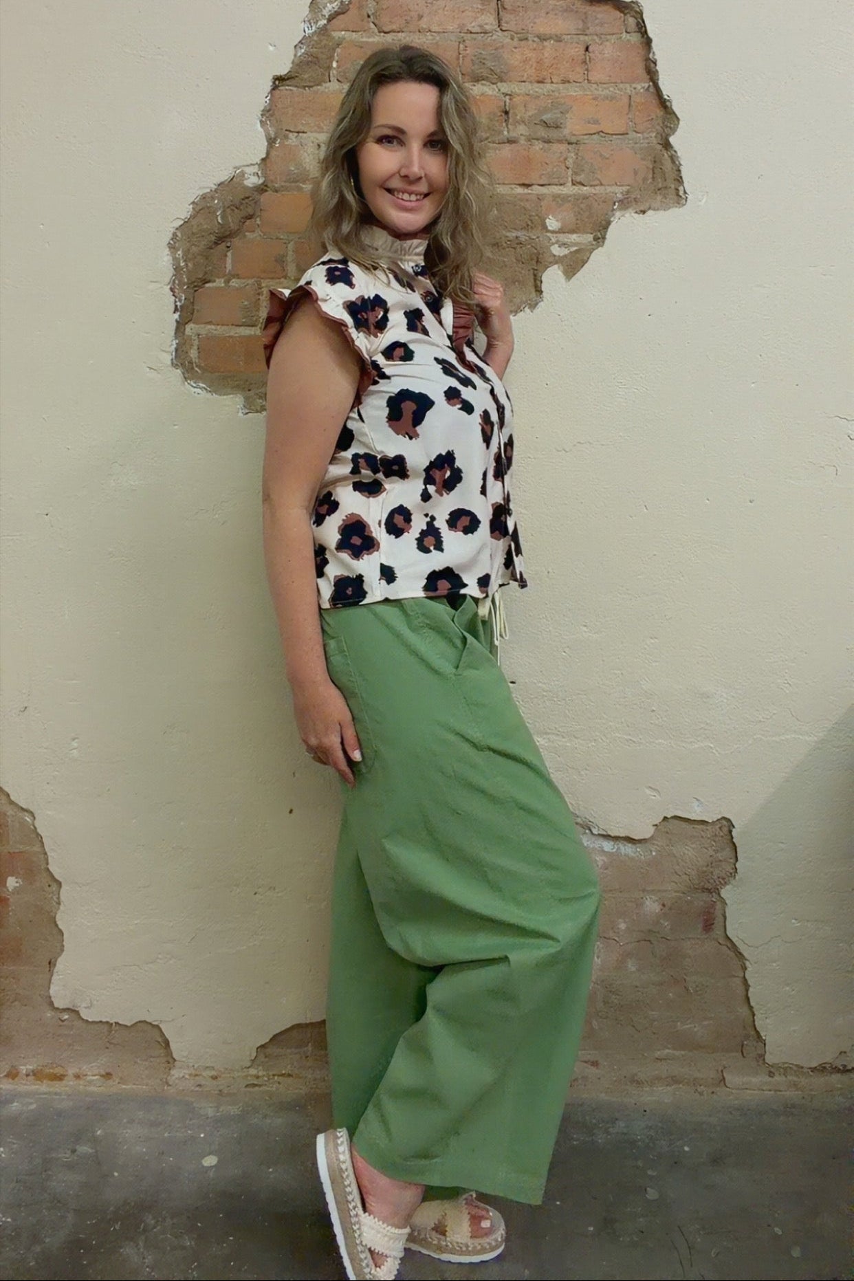 Western Primal Poise Leopard Blouse (S-4X)