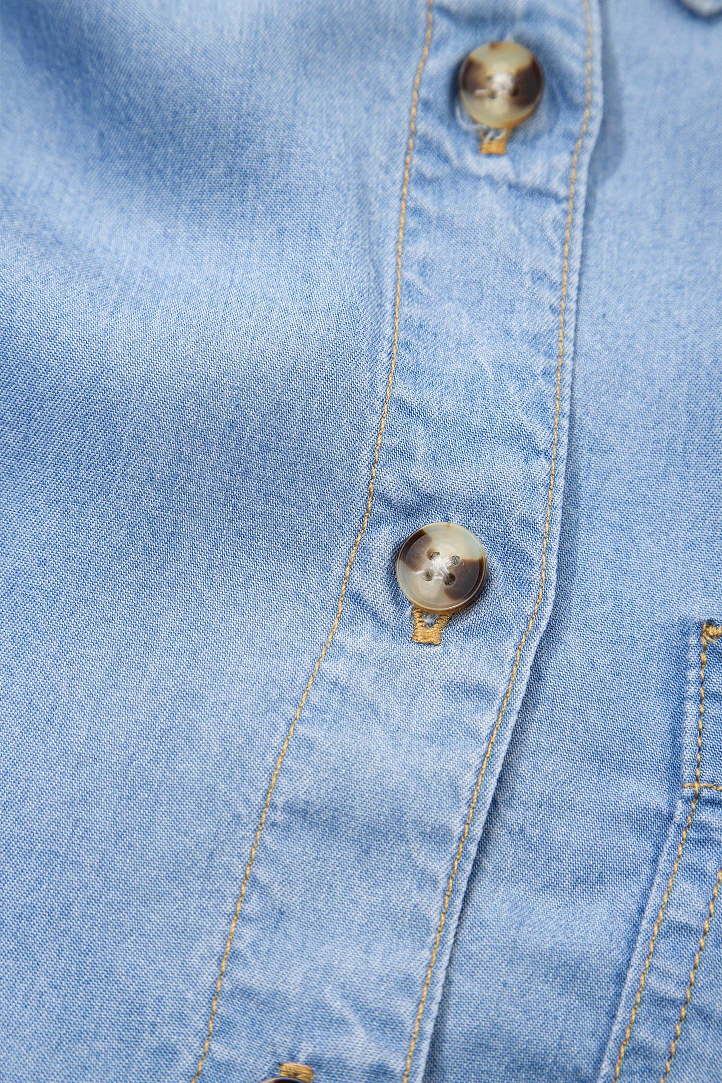 Half Sleeve Button Down High Low Chambray Shirt (S-XL)