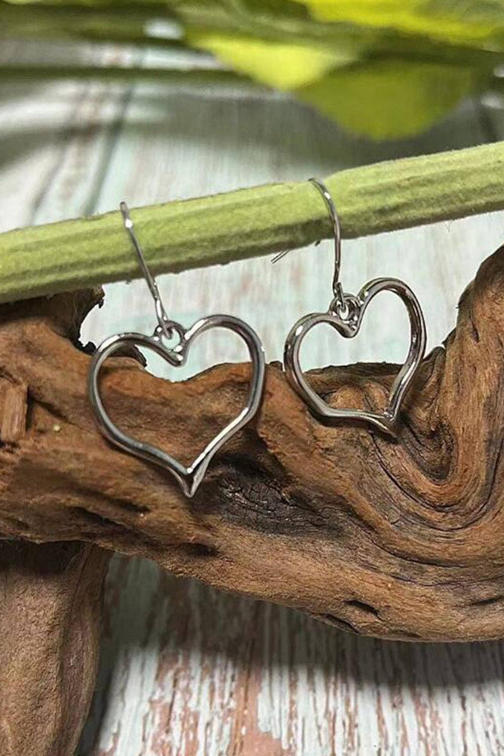 Silvery Heart Shape Hook Drop Earrings: ONE SIZE / alloy / Silver