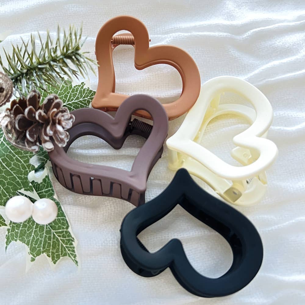 ..Valentine Heart Hair Claw Clip (Assorted)