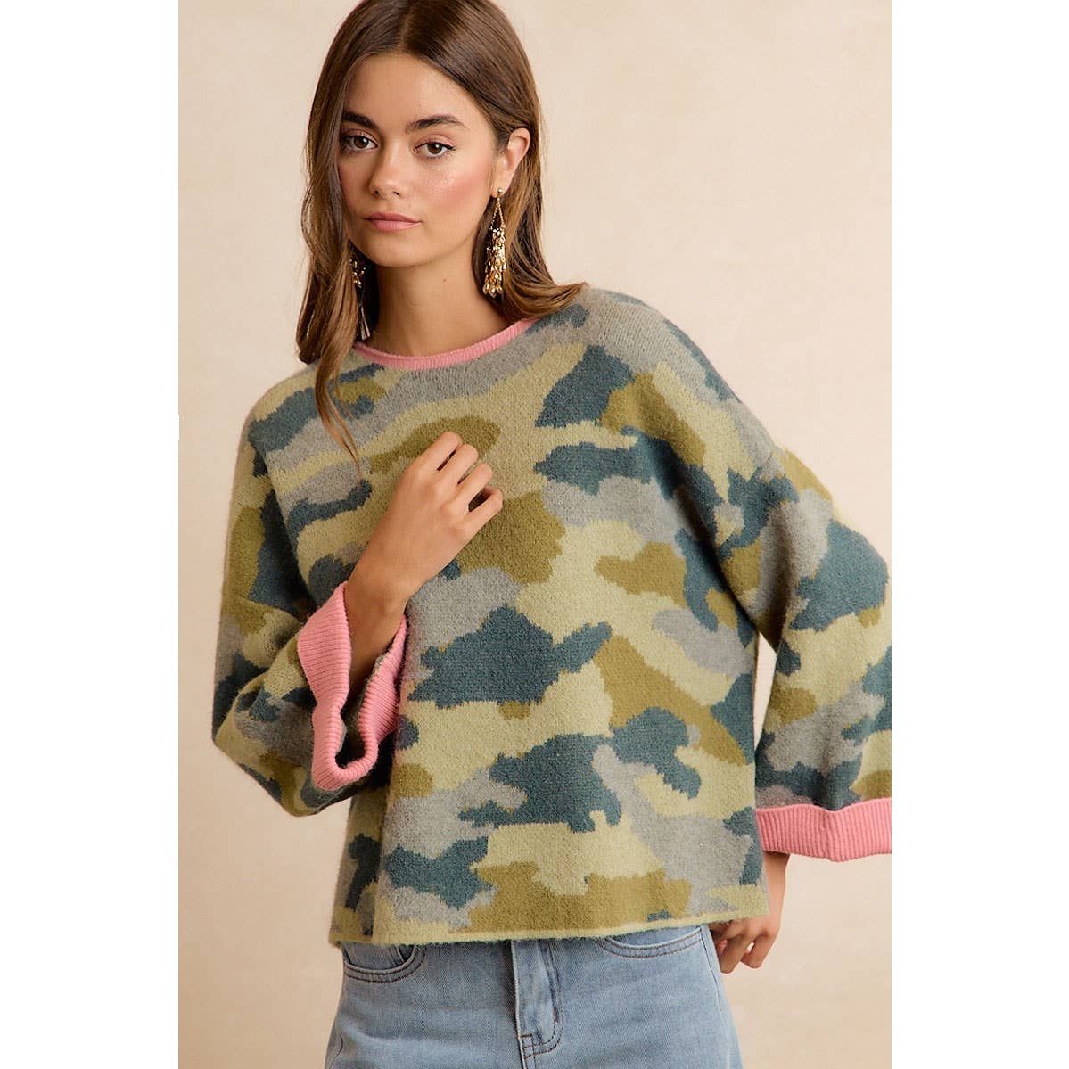 SOFT CAMO CONTRAST NECK AND ROLL UP SWEATER
