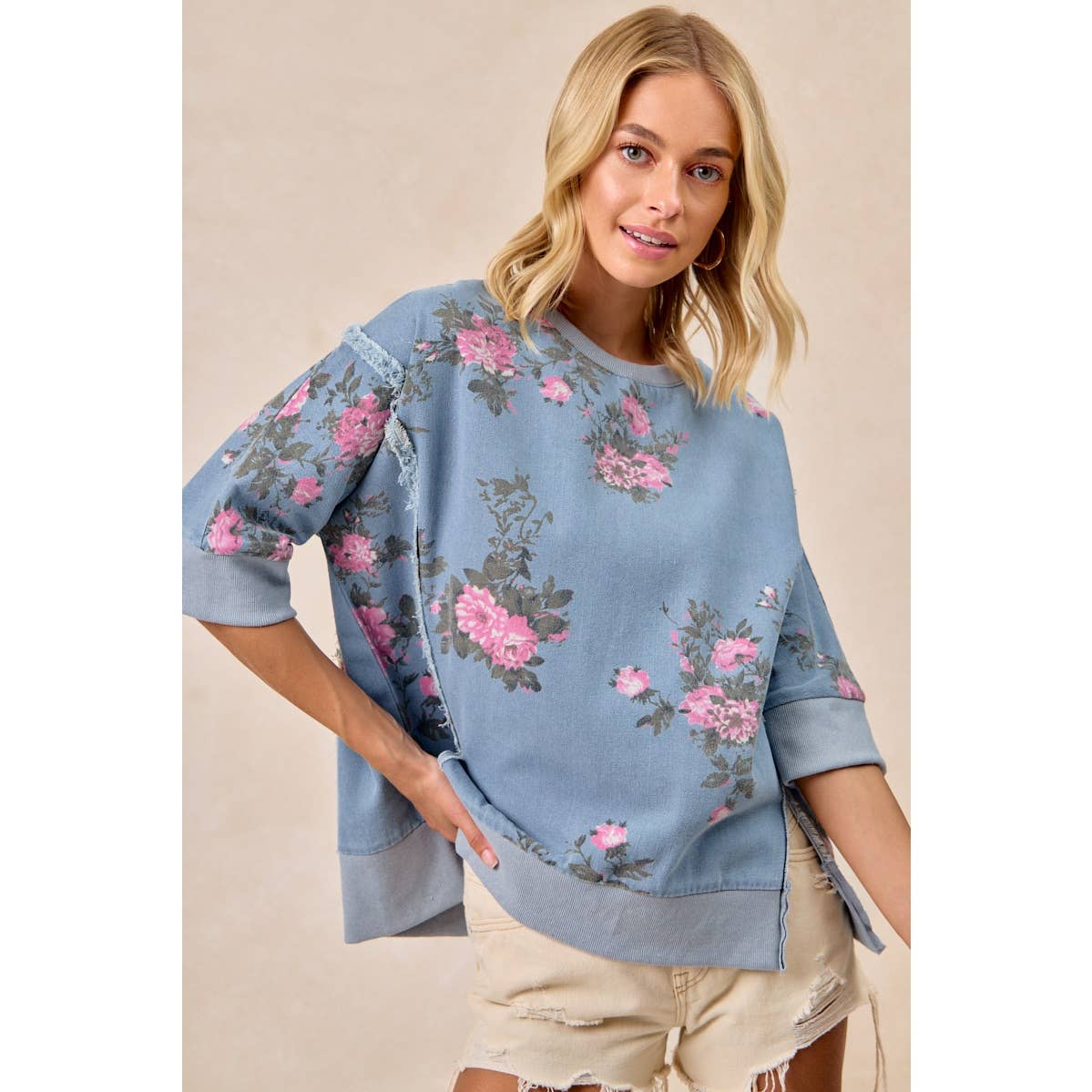 FLOWER PRINTED DENIM OPENSEAM DETAIL TOP