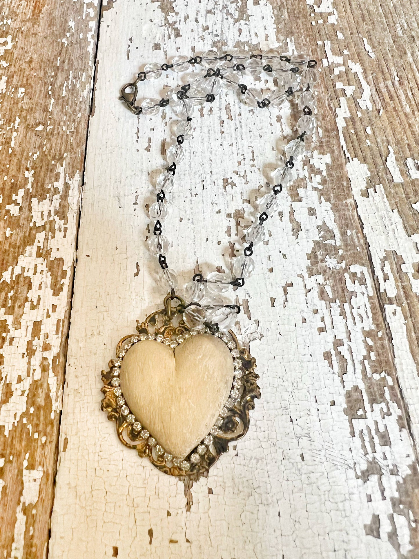 Whitewash Neutral Color Clay Heart Filigree Necklace