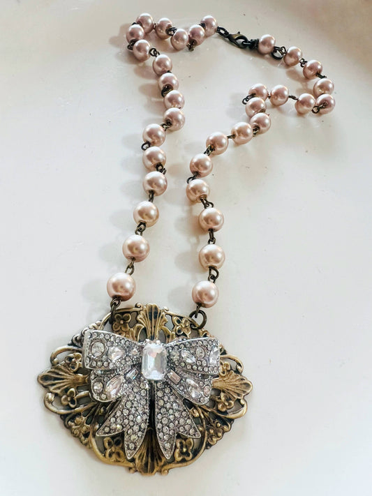 Bow Tie Princess Filigree Pearl Beaded Chain Necklace