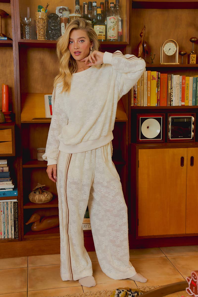 FLOWER LACE PANTS SIDE STRIPE TRIM WITH SHORTS LINING