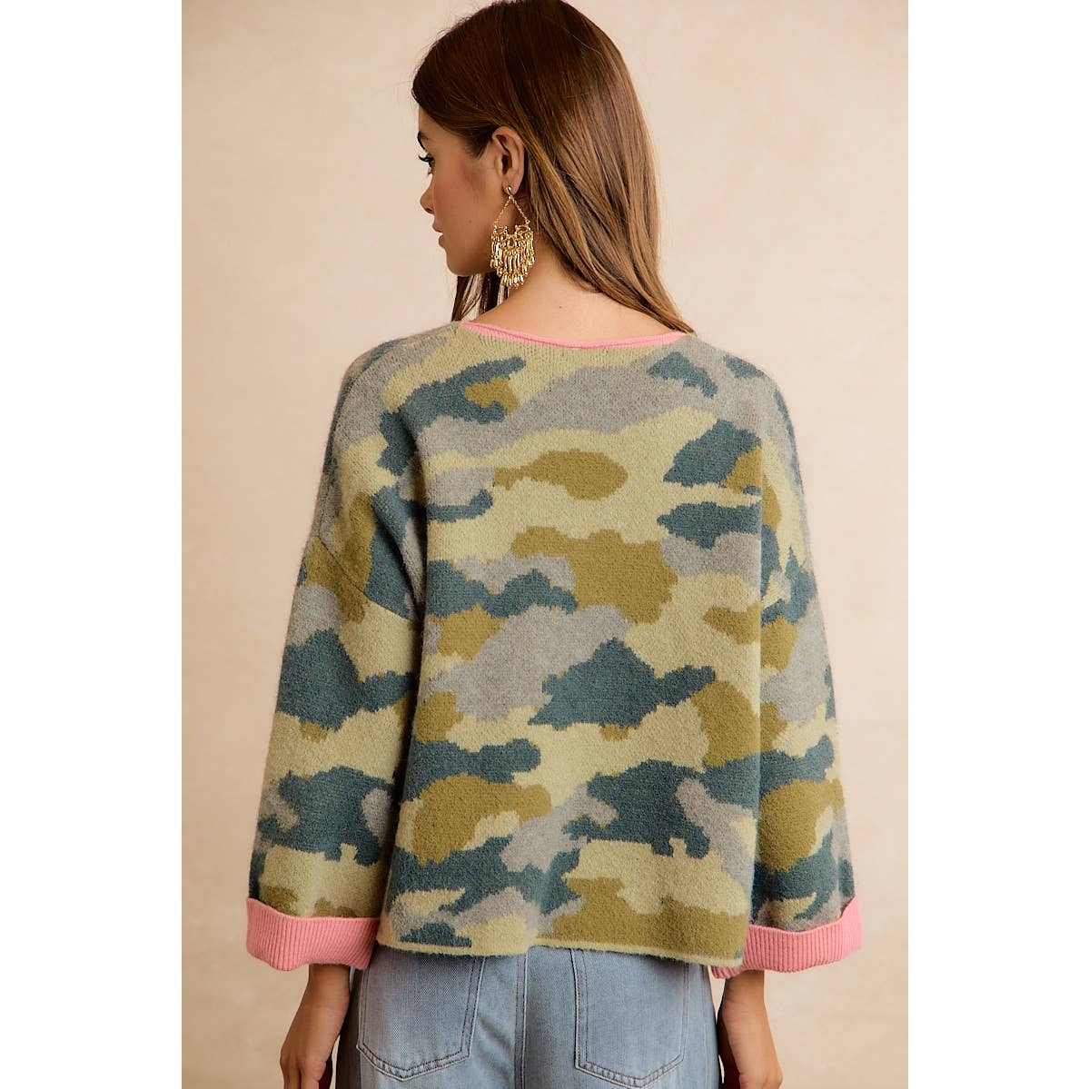 SOFT CAMO CONTRAST NECK AND ROLL UP SWEATER