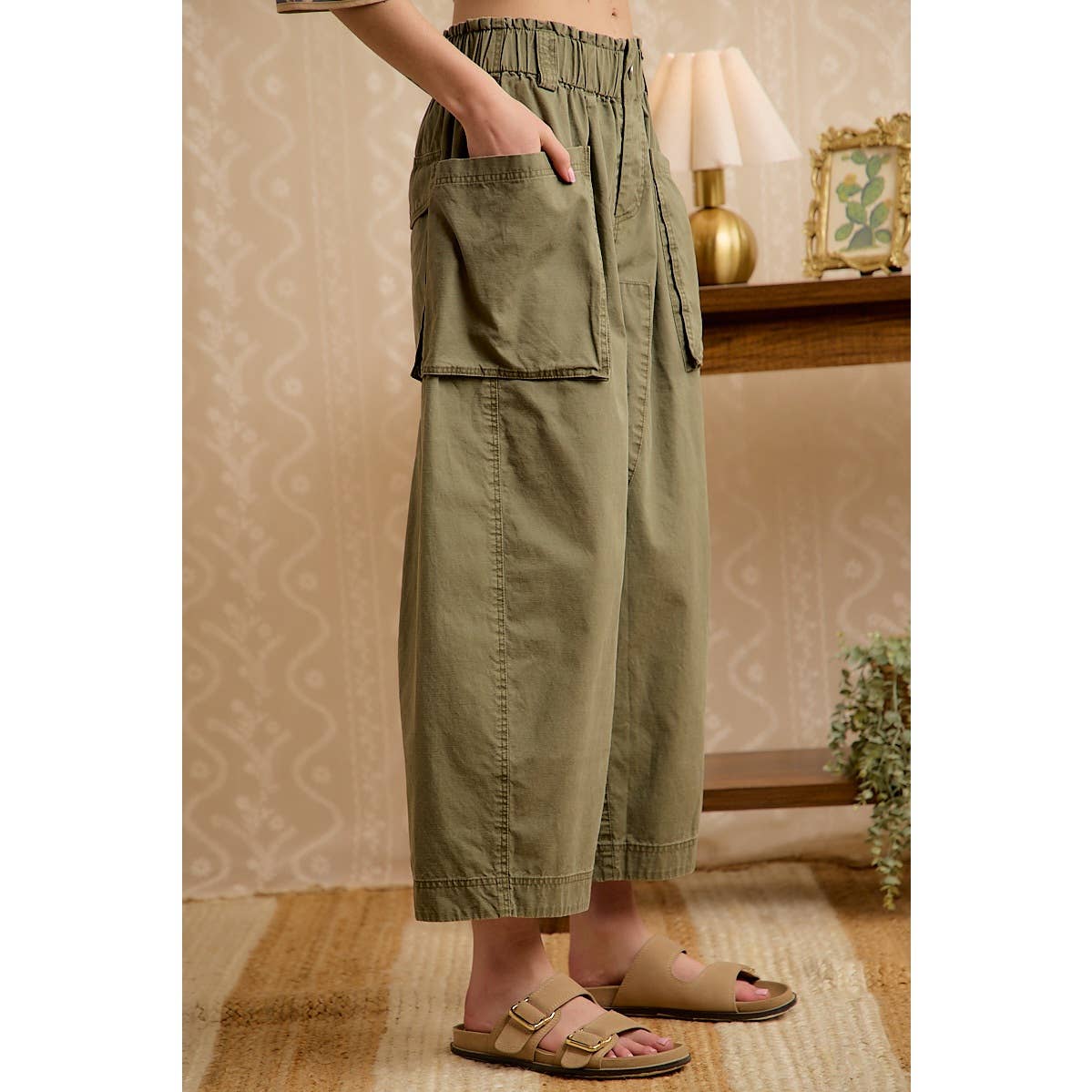 WASHED COTTON OVERSIZED POCKETS WIDE CARGO PANTS