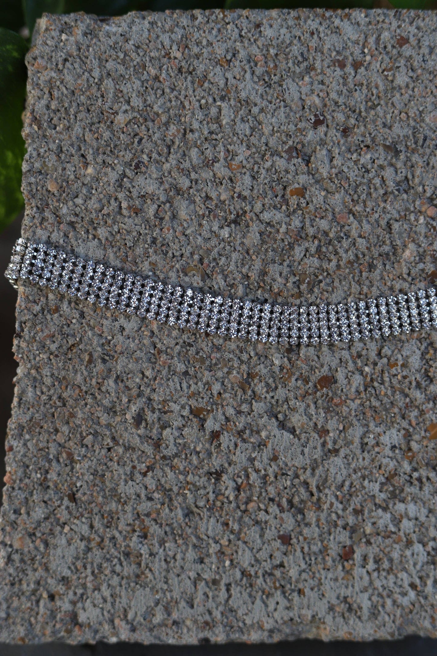 RHINESTONE CHOKER LARGER